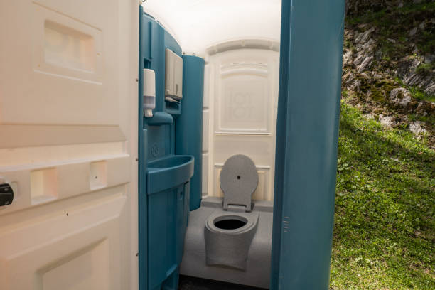 Best Best portable toilet rental  in Carlinvle, IL
